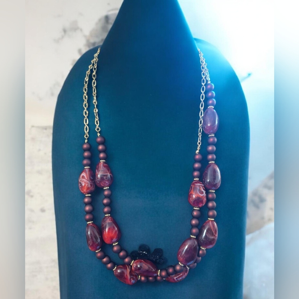KOHLS Red Beaded Necklace
